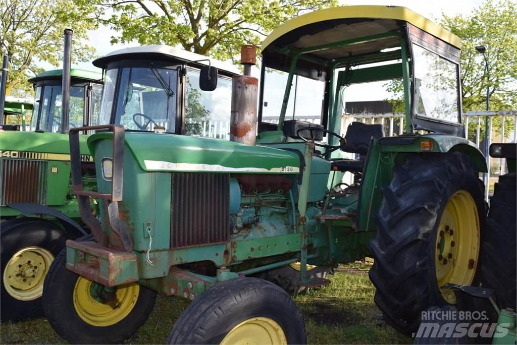 John Deere 2130 曳引機