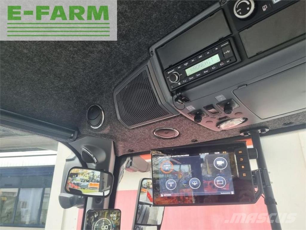 Valtra q305 曳引機