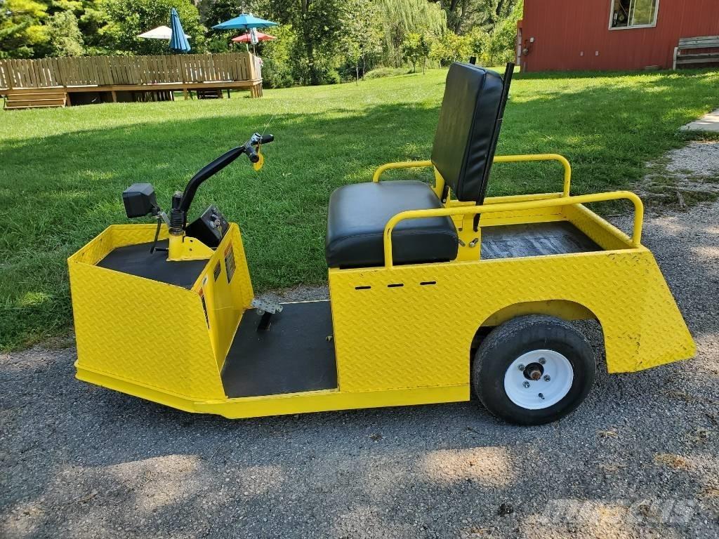 Cushman Minute Miser 牽引車