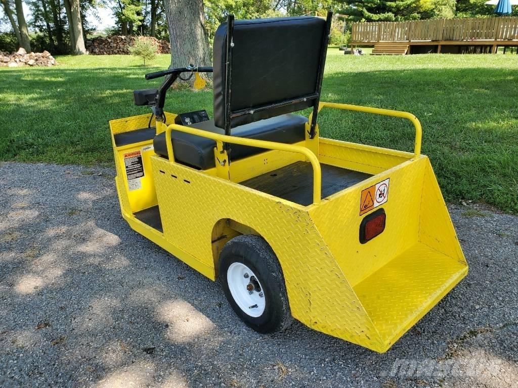 Cushman Minute Miser 牽引車