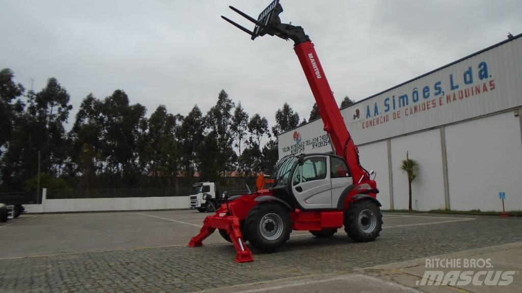 Manitou MT 1440 伸縮臂操作車