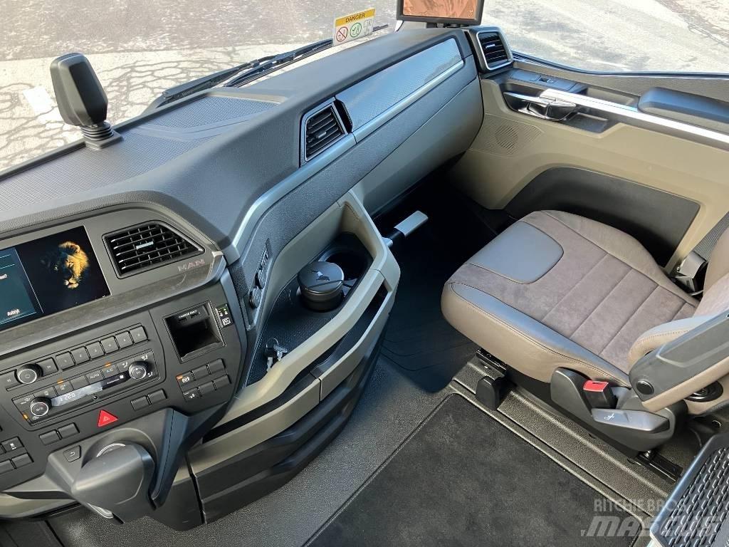 MAN TGX 26.520 貨箱式卡車