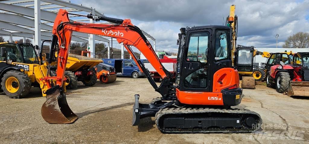 Kubota U 55 小型挖土機/掘鑿機<7t(小型挖掘機)