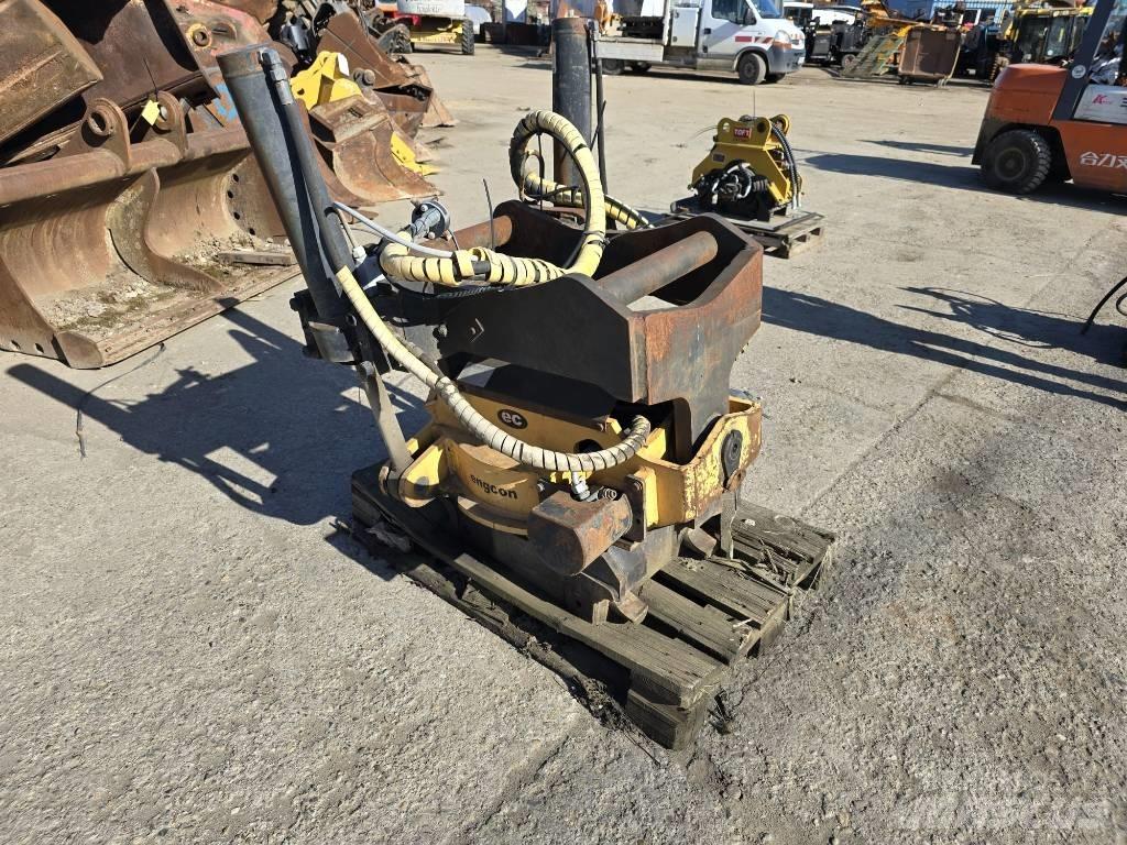 Engcon EC30 Rototilt 旋轉混合器