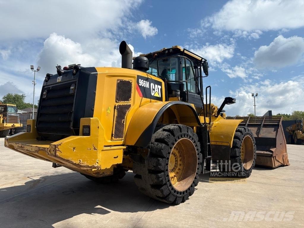 CAT 966 M 輪胎式裝載機