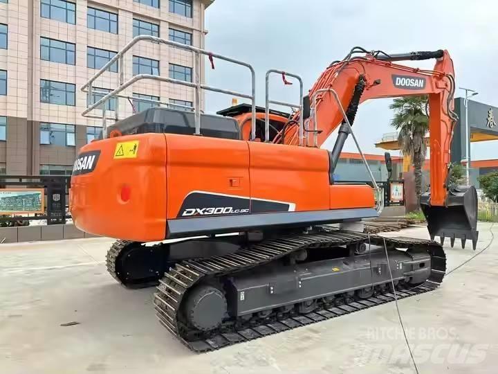 Doosan DX 300 LC 履帶式 挖土機/掘鑿機/挖掘機