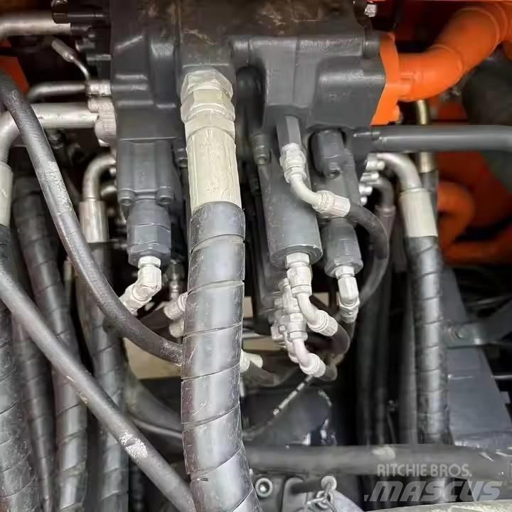Doosan DX 300 LC 履帶式 挖土機/掘鑿機/挖掘機