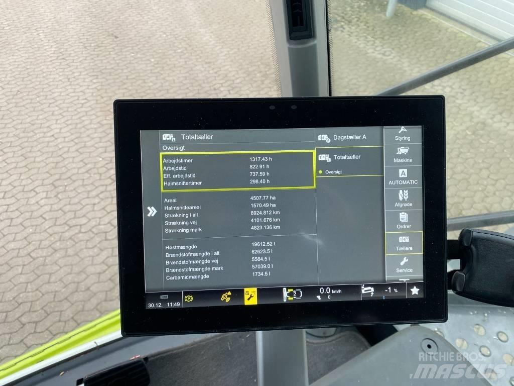 CLAAS Lexion 8800 TT 聯合收穫機