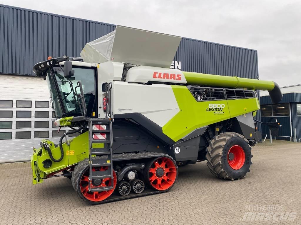 CLAAS Lexion 8800 TT 聯合收穫機