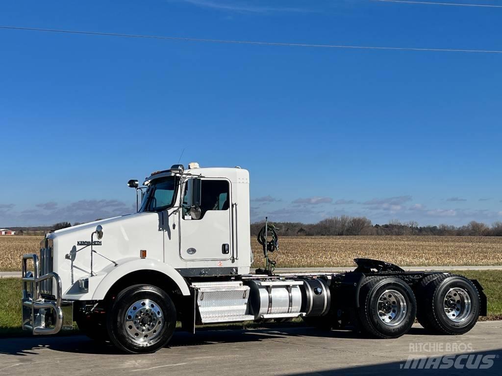 Kenworth T 800 曳引機組件