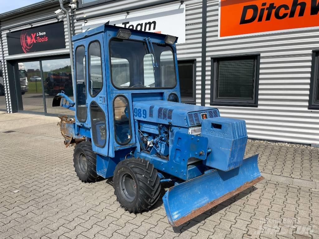 Ditch Witch 3700 DD 掘溝機