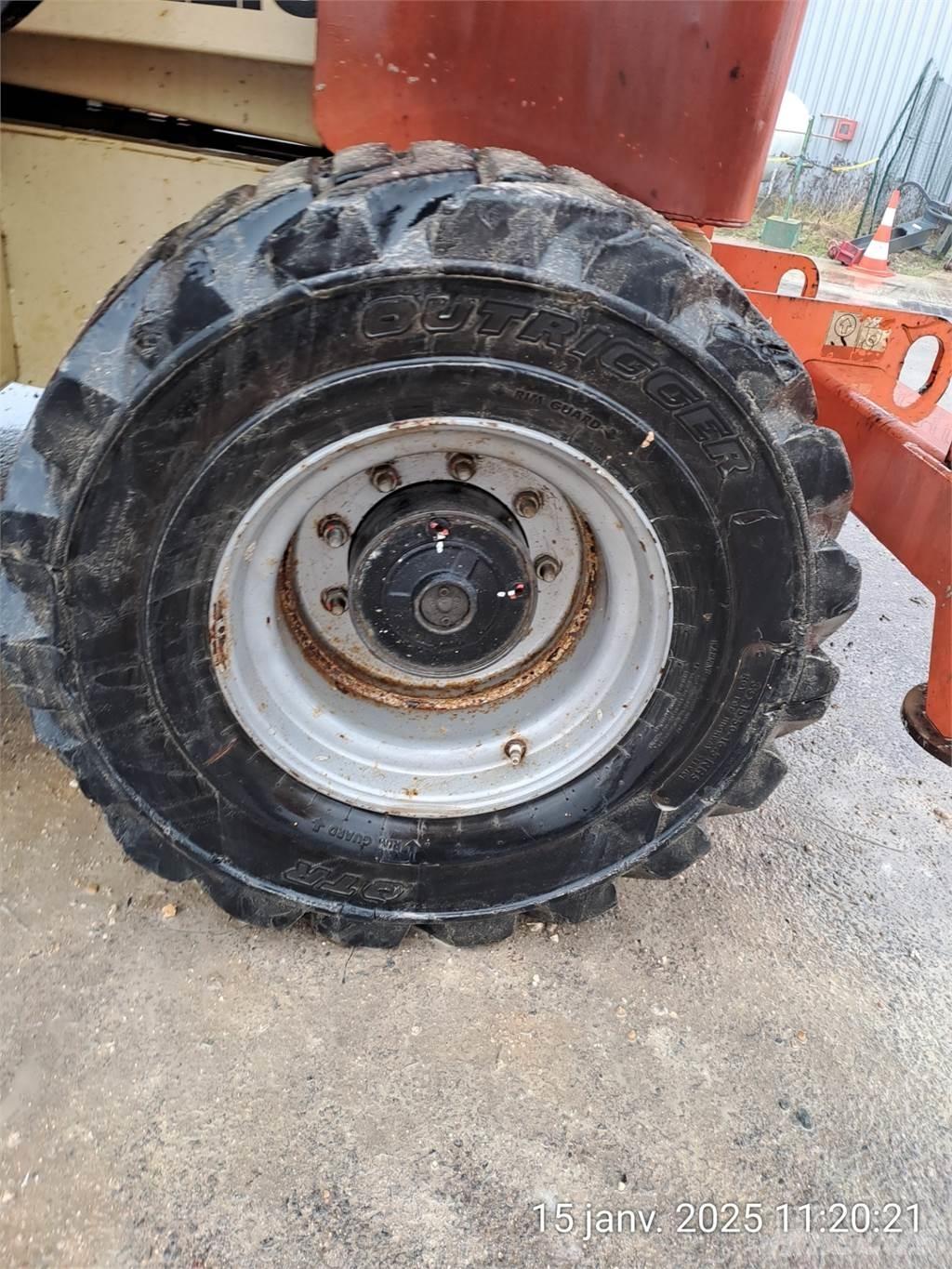 JLG 3394RT 剪式升降機