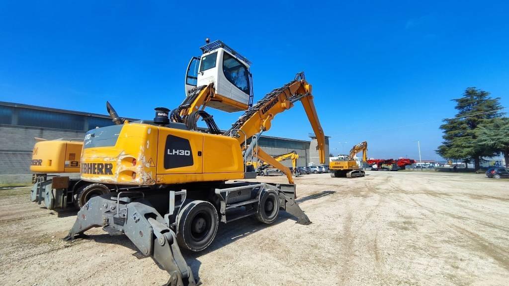 Liebherr LH 30 M 廢棄物/工業用操作車