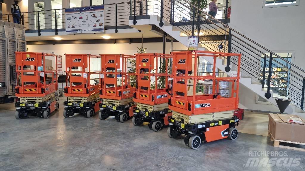 JLG ES 1330 L 剪式升降機