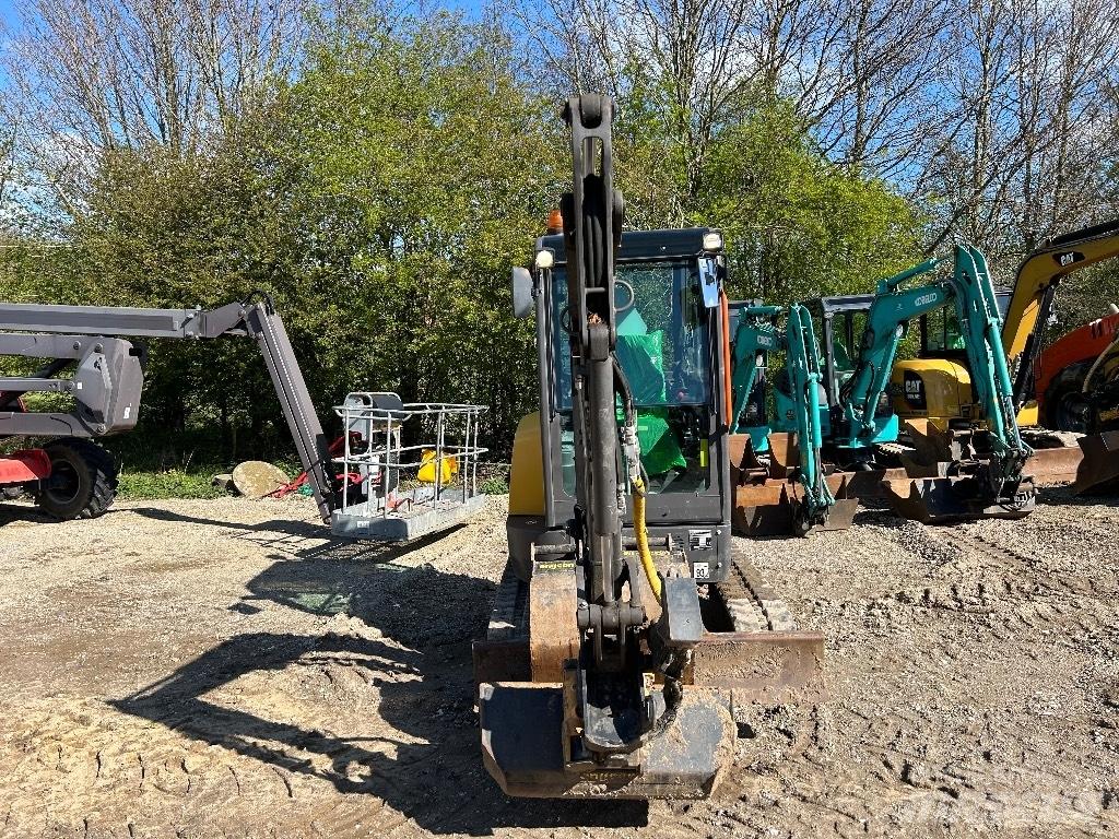 Volvo ECR 25 D 小型挖土機/掘鑿機<7t(小型挖掘機)