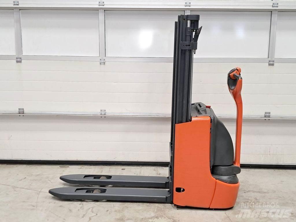 Linde L10B 行走控制式堆積機