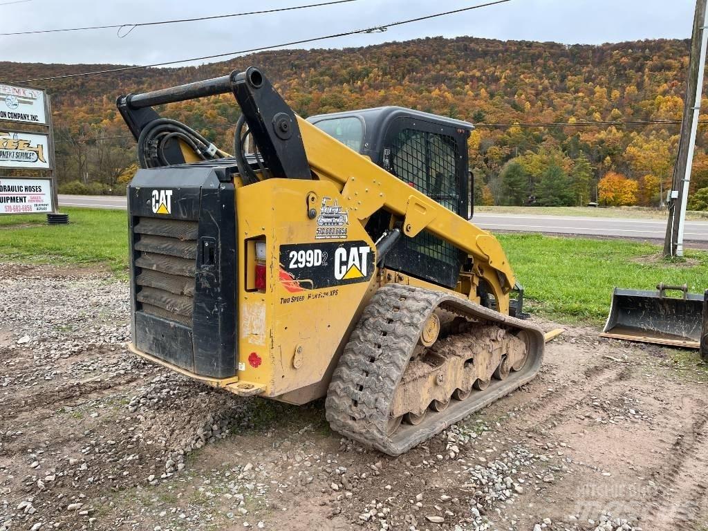CAT 299 D 2 滑移轉向裝載機