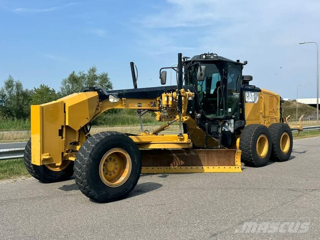 CAT 140M3 平土機