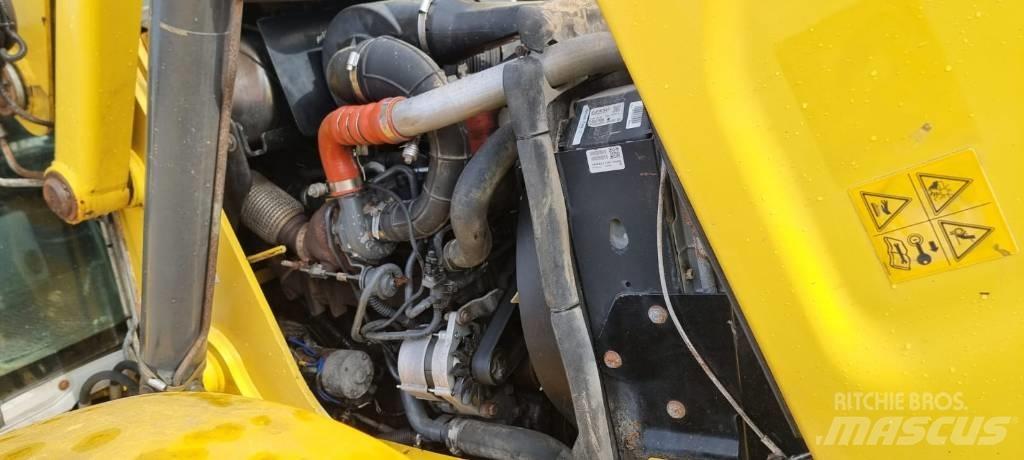 New Holland B 115 C 反鏟裝載機