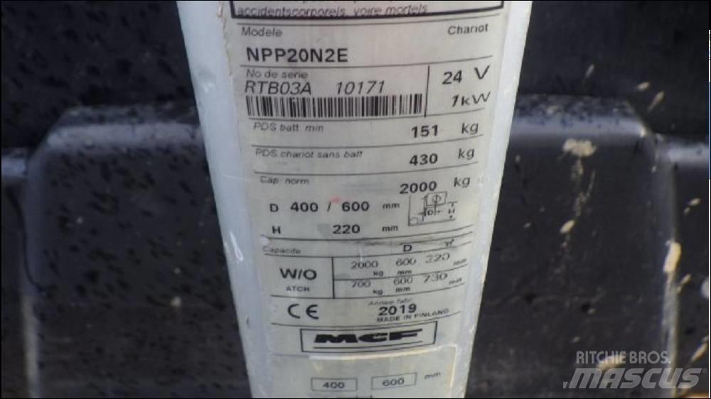 CAT NPP 20 N2E 低架升降機