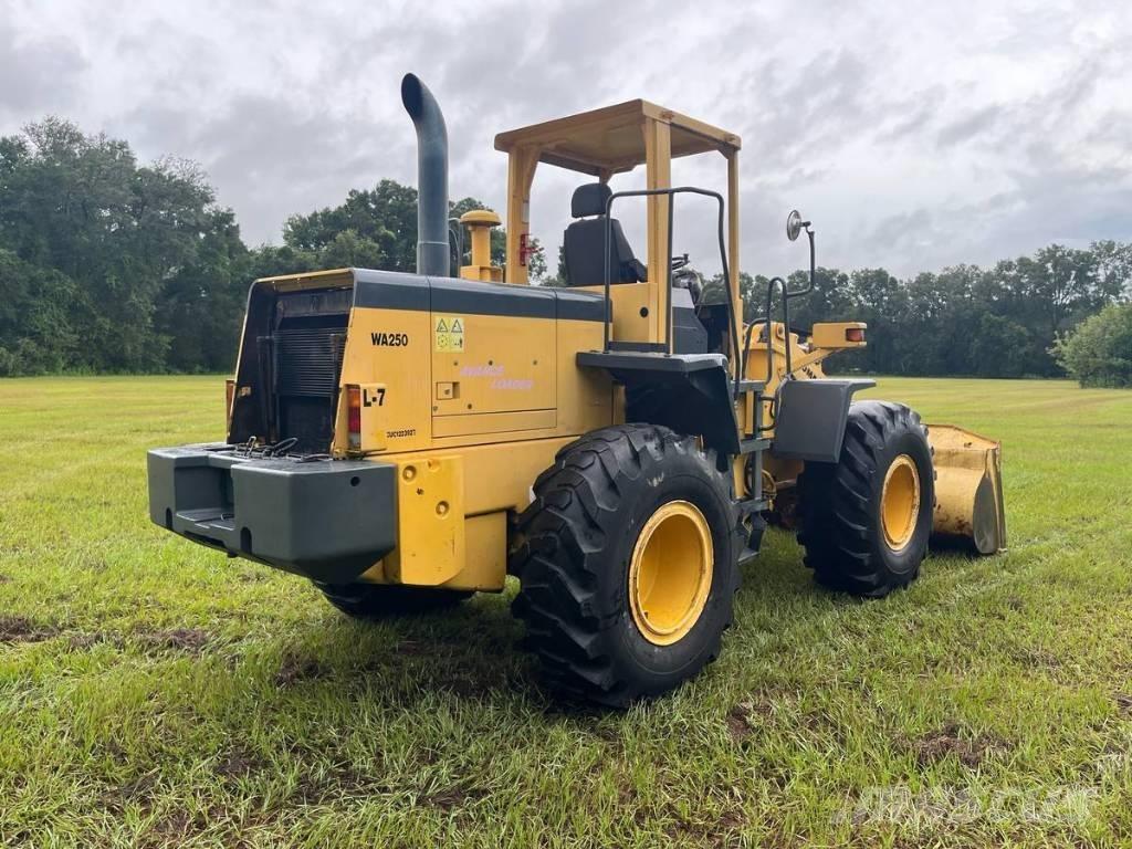 Komatsu WA 250-3L 輪胎式裝載機