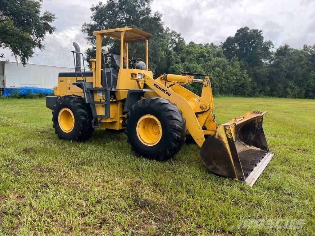 Komatsu WA 250-3L 輪胎式裝載機