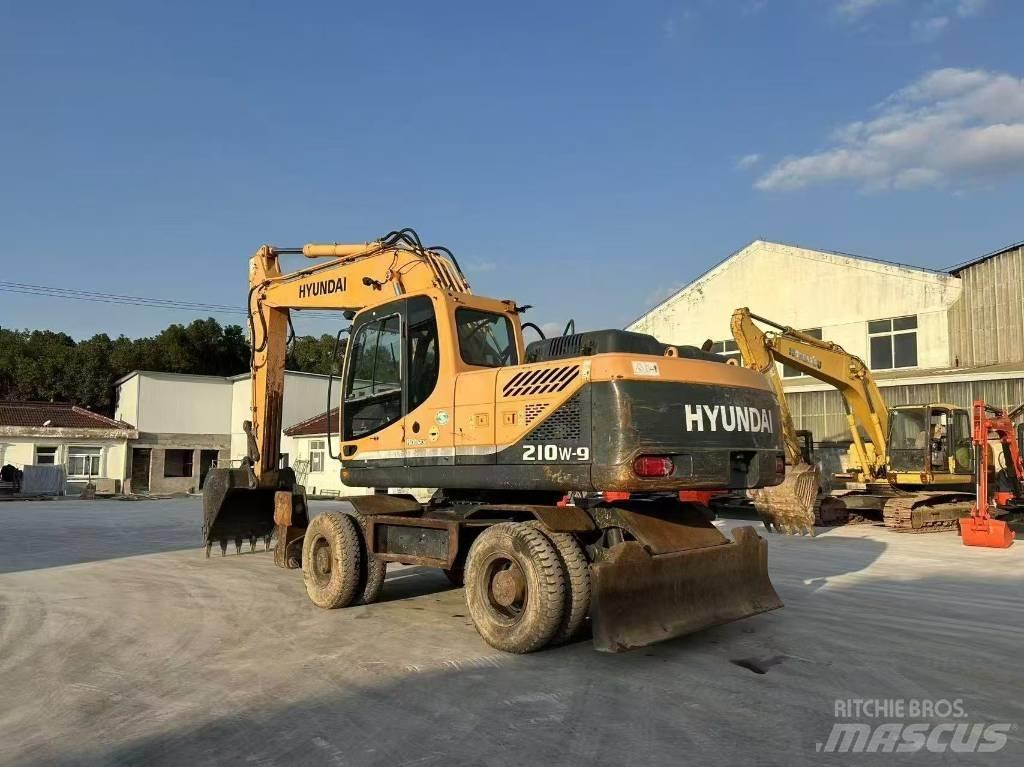 Hyundai 210W-9 旋轉式挖土機/掘鑿機/挖掘機