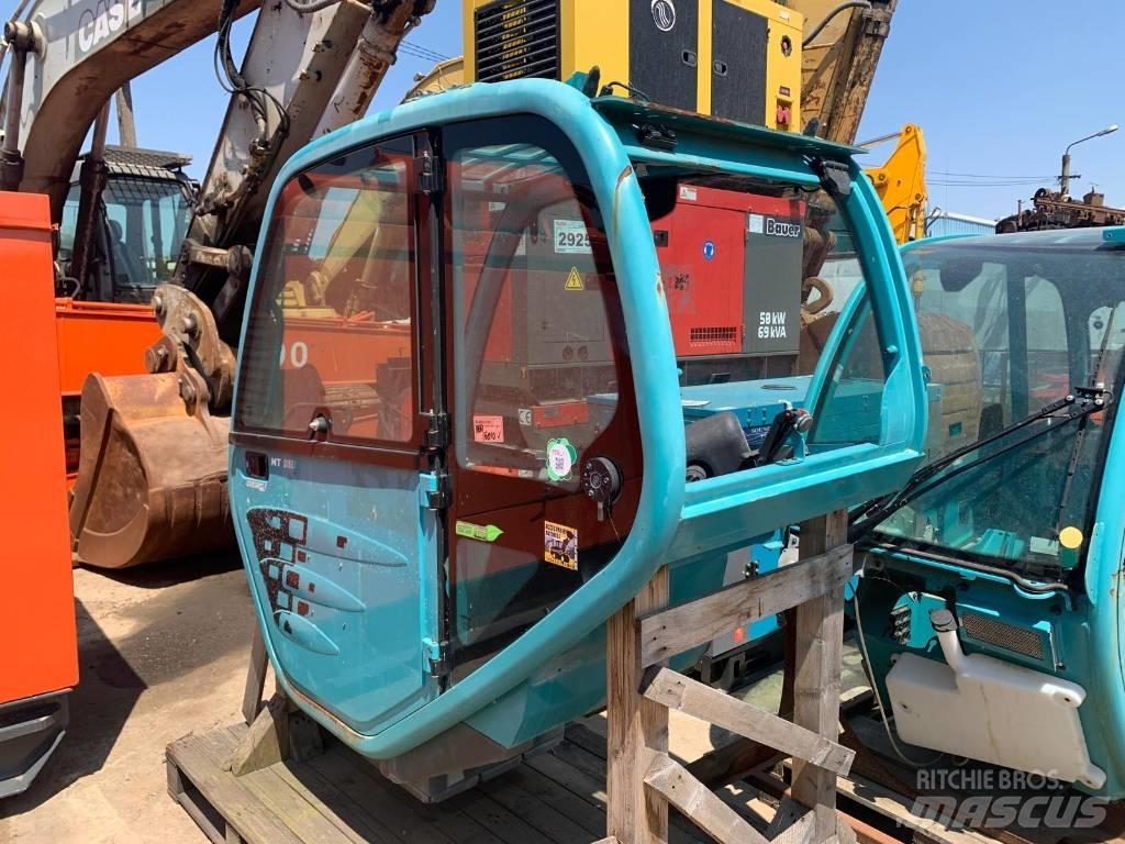 Manitou MT 932 CABIN 駕駛室與內部