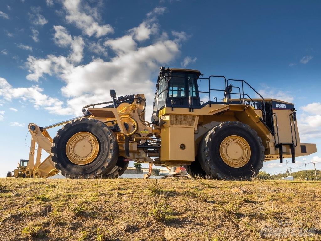CAT 988 H 輪胎式裝載機
