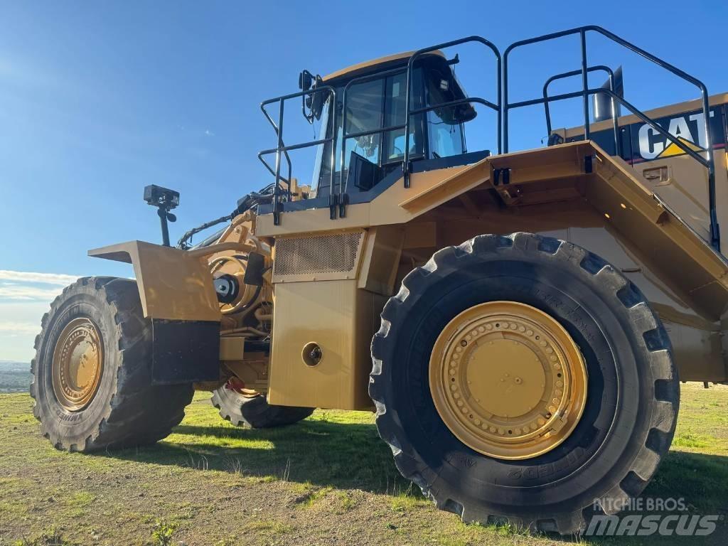 CAT 988 H 輪胎式裝載機