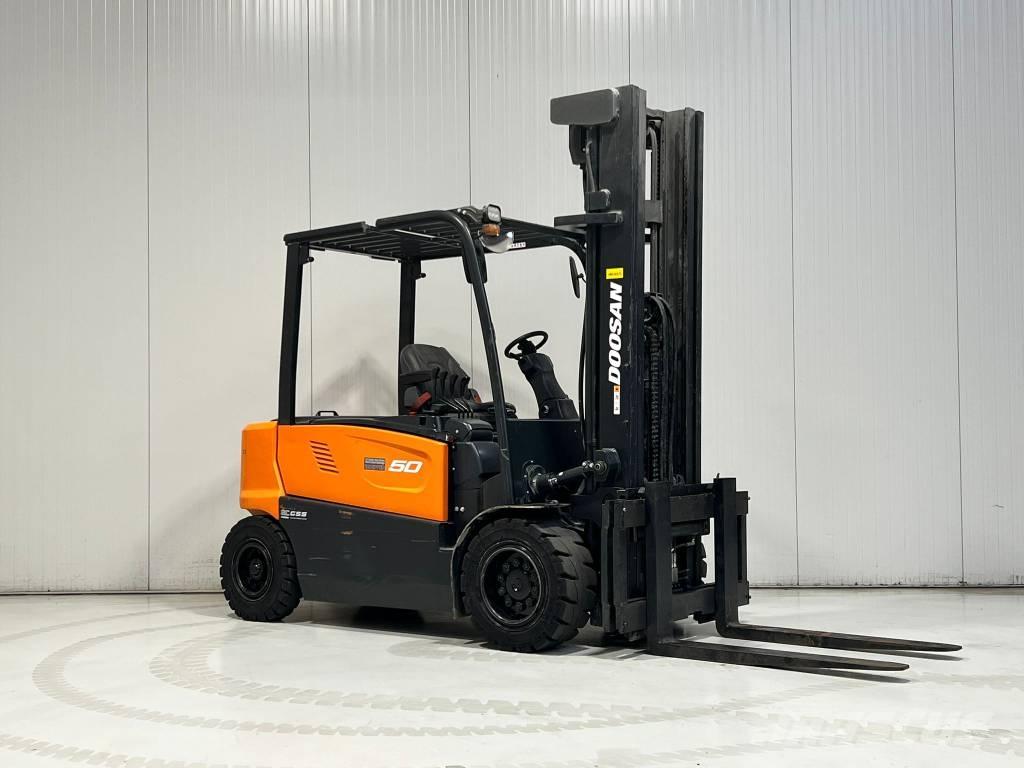 Doosan B50XC-7 電動堆高機