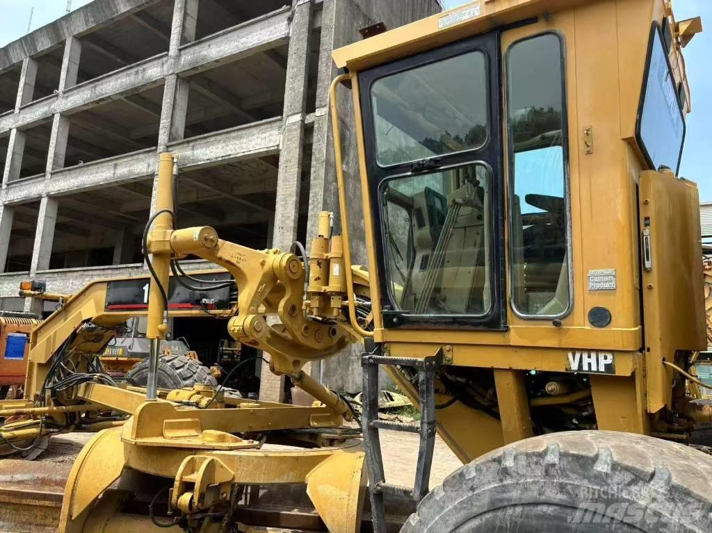 CAT 16h 平土機