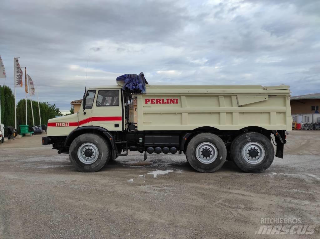 Perlini 131.33D2/C2 其他貨車