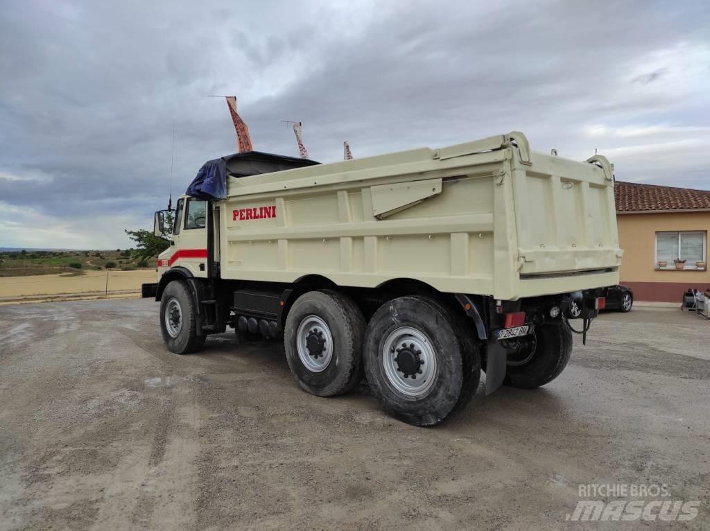 Perlini 131.33D2/C2 其他貨車
