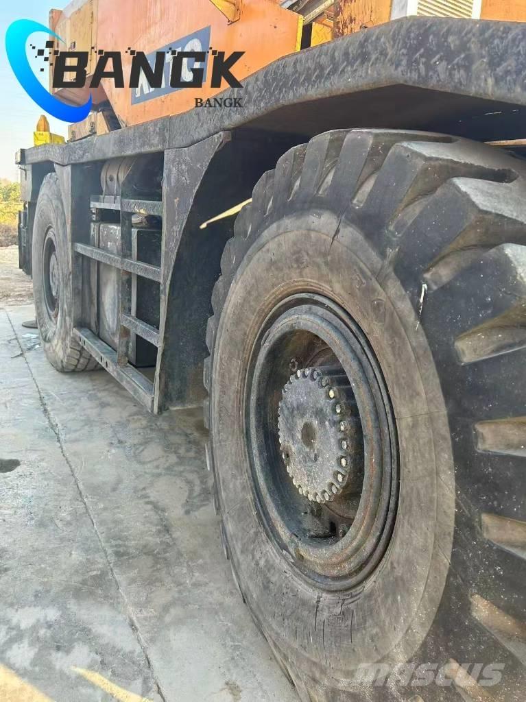 Kato KR 25 H 越野起重機