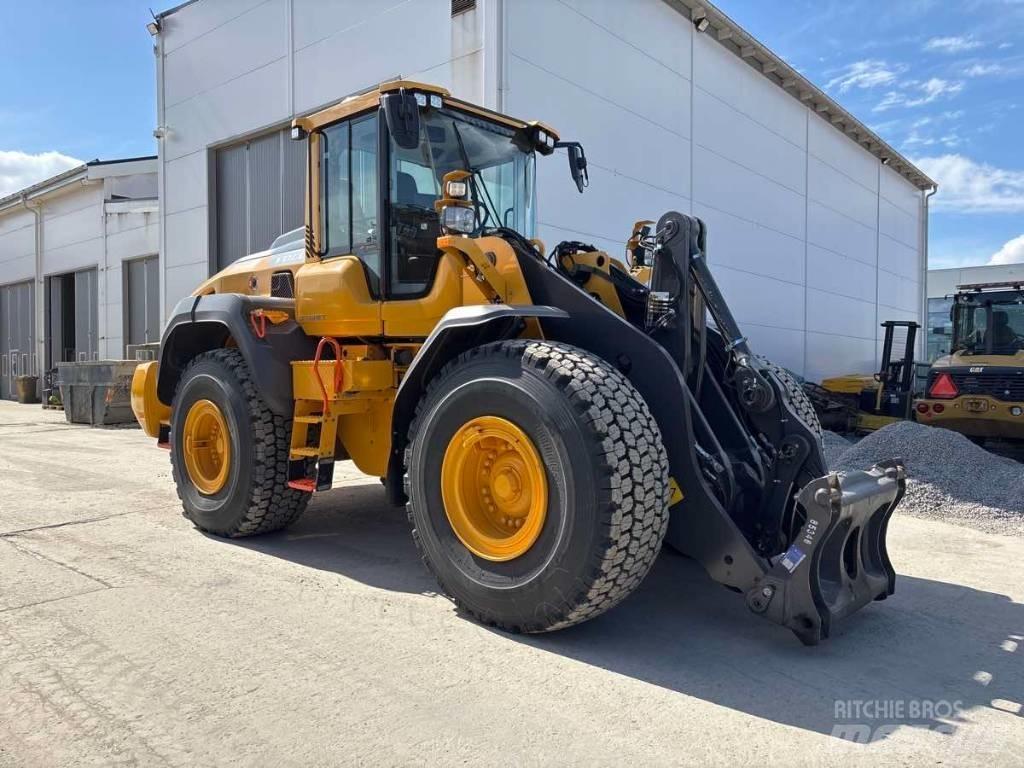 Volvo L110H 輪胎式裝載機
