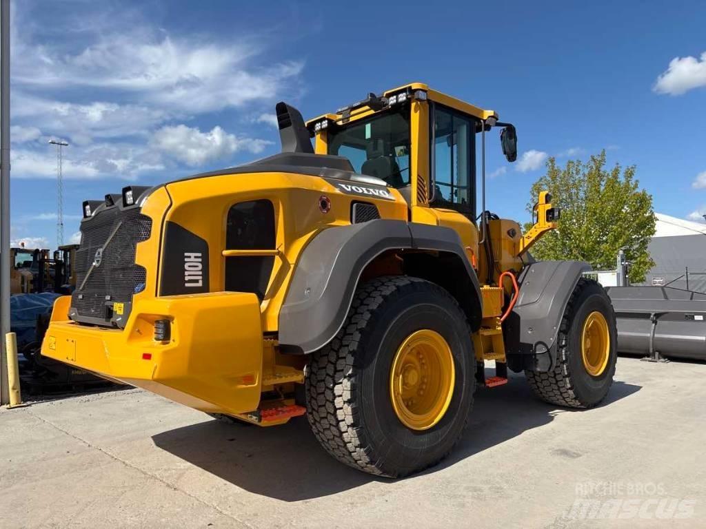 Volvo L110H 輪胎式裝載機