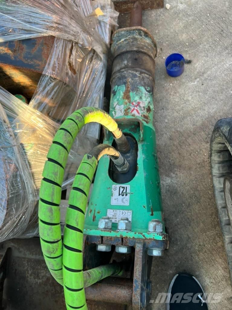 Montabert SC 8 工程軋碎機(壓碎機)