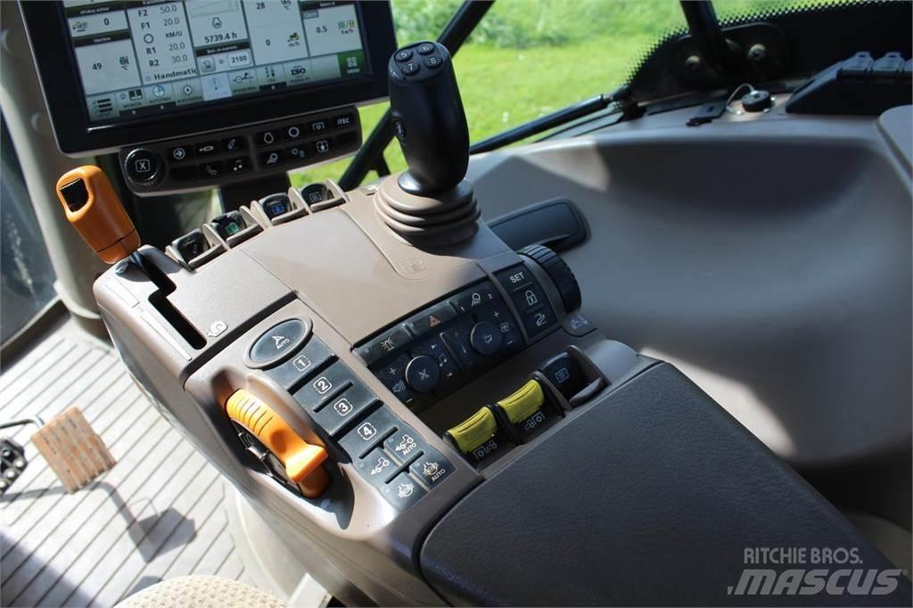 John Deere 6215R 曳引機