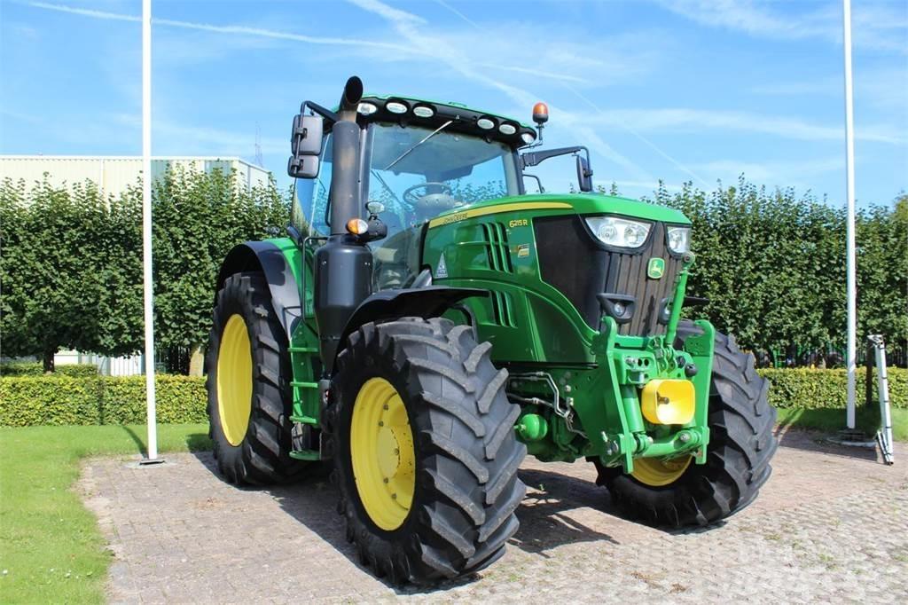 John Deere 6215R 曳引機
