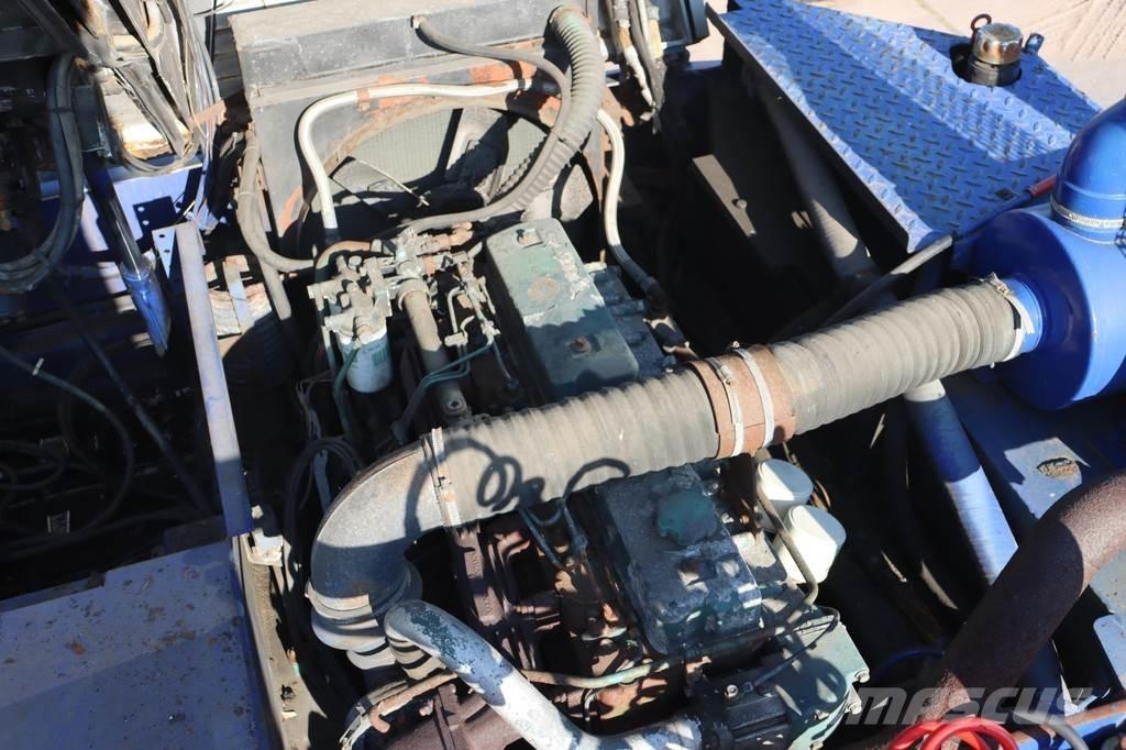 Terberg TRT89 終端式曳引機