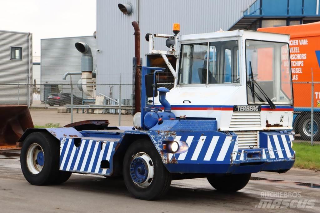 Terberg TRT89 終端式曳引機