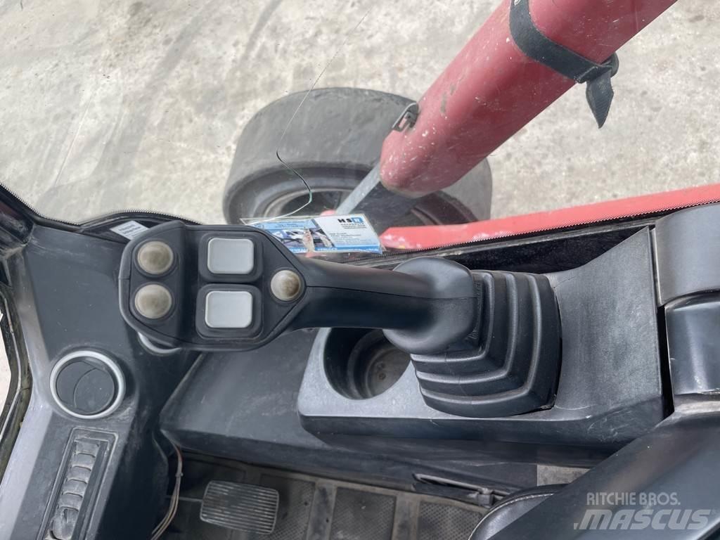 JCB R260 集材機
