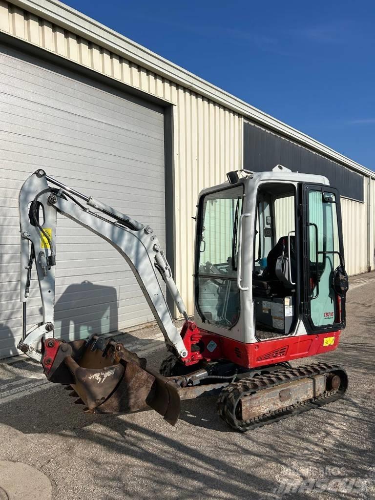 Takeuchi TB216 小型挖土機/掘鑿機<7t(小型挖掘機)