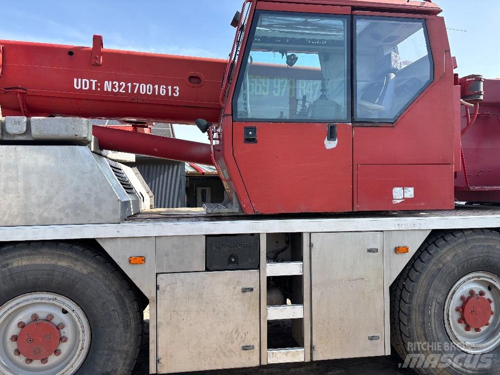 Liebherr LTM 1030 全路面起重機/吊車