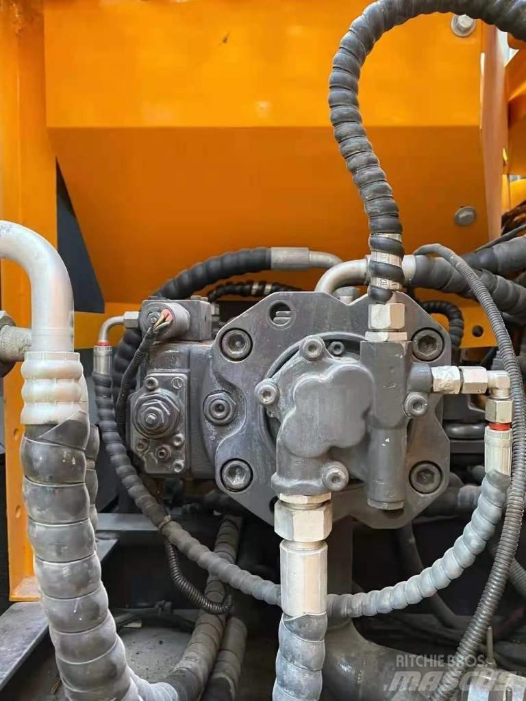 Sany SY 135 C 履帶式 挖土機/掘鑿機/挖掘機