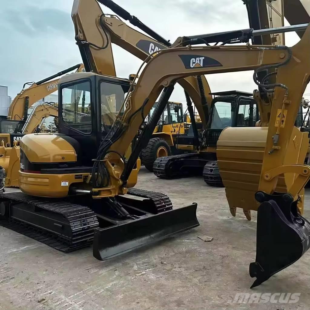 CAT 304 CR 小型挖土機/掘鑿機<7t(小型挖掘機)