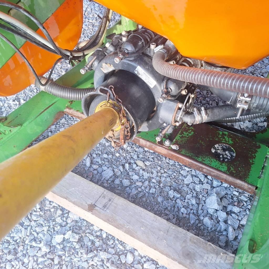 Amazone UF 1801 承載式噴霧機