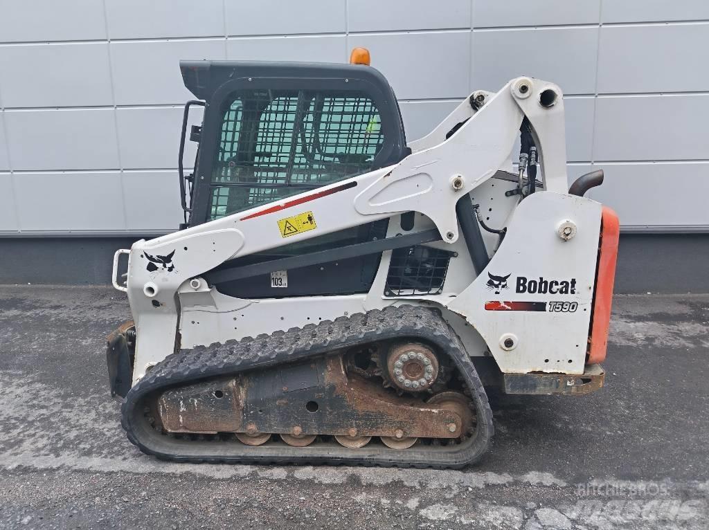 Bobcat T 590 滑移轉向裝載機