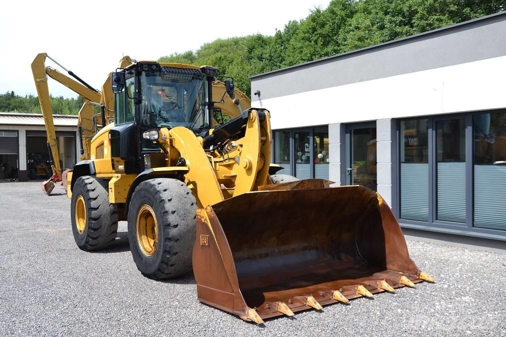 CAT 938 M 輪胎式裝載機